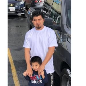 Meet your Posher, Cesar